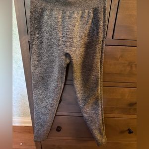 Grey gym shark workout leggings